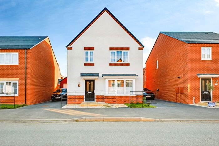 4 Bedroom Detached House For Sale In Marram Crescent, Harpole, Northampton, NN7