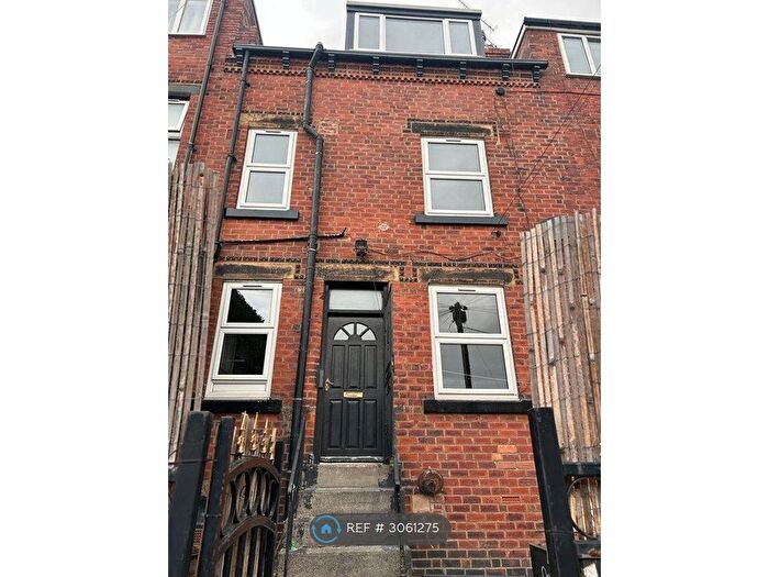 2 Bedroom Terraced House To Rent In Nunnington St, Leeds, LS12