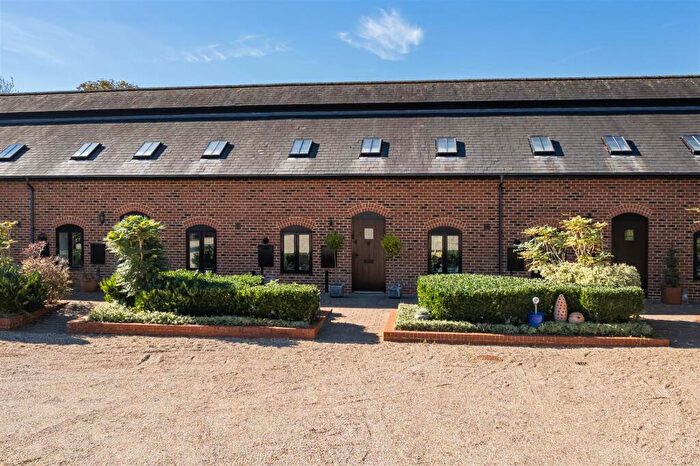 3 Bedroom Barn Conversion For Sale In Chambers Manor Mews, Epping Upland, CM16
