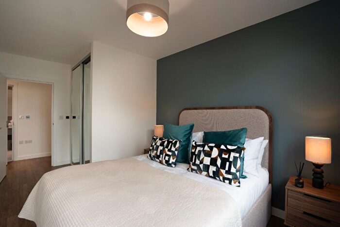 3 Bedroom Flat To Rent In Flat, Equipment Works, Vanguard Way, London, E17