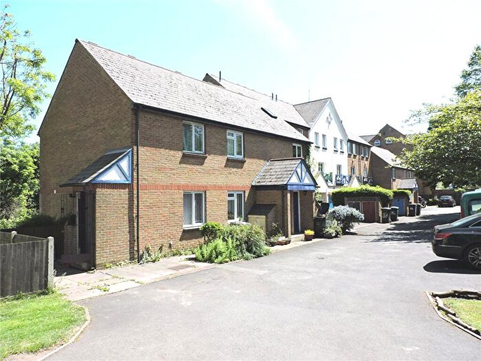 2 Bedroom End Of Terrace House To Rent In Sydenham Hill, London, SE26