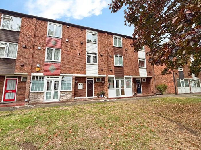 3 Bedroom Terraced House For Sale In Erith Road, Bexleyheath, DA7