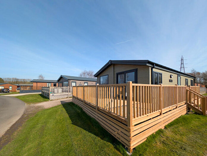 3 Bedroom Lodge For Sale In Borwick Ln, Warton, Carnforth, LA6