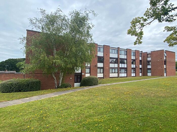 2 Bedroom Flat For Sale In Adastral Road, Poole, BH17
