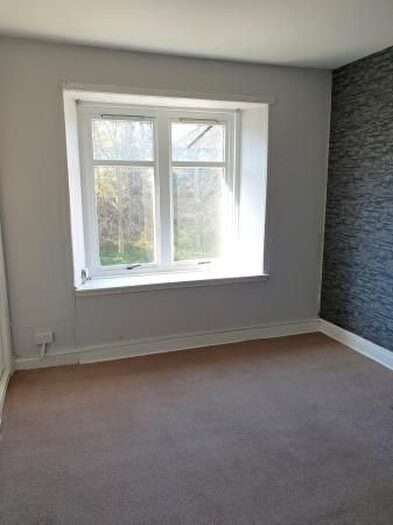 2 Bedroom Flat To Rent In Dens Road, Dundee, DD3