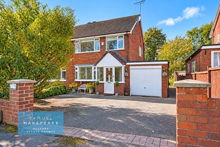 3 Bedroom Semi-Detached House For Sale In Sparch Hollow, Newcastle, Stoke On Trent, ST5
