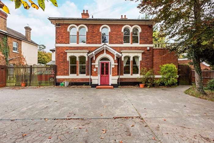 5 Bedroom Detached House To Rent In Bath Road, Taplow, Maidenhead, SL6