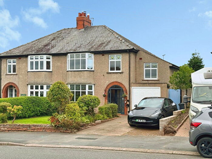 4 Bedroom Semi-Detached House For Sale In Whiteclosegate, Carlisle, CA3