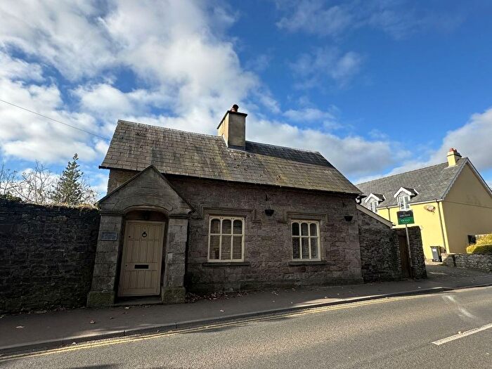 2 Bedroom Detached House To Rent In Priory Hill, Brecon, LD3