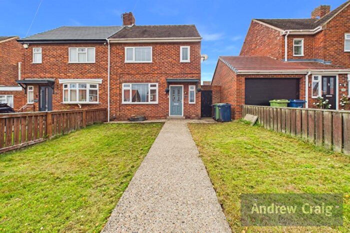 2 Bedroom Semi-Detached House For Sale In Evesham, South Hylton, SR4