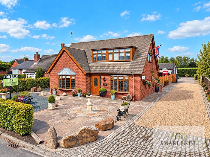 4 Bedroom Detached House For Sale In Moss Lane, Hesketh Bank, Preston, PR4