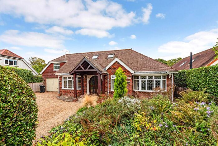 4 Bedroom House For Sale In West Walberton Lane, Walberton, BN18