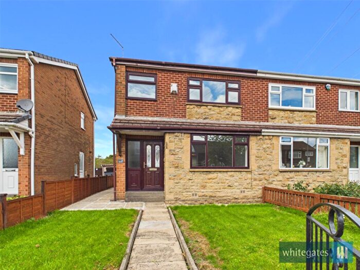 3 Bedroom Semi-Detached House To Rent In Fairfax View, East Bierley, Bradford, West Yorkshire, BD4
