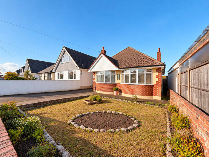3 Bedroom Bungalow For Sale In Curlieu Road, Oakdale, Poole, BH15