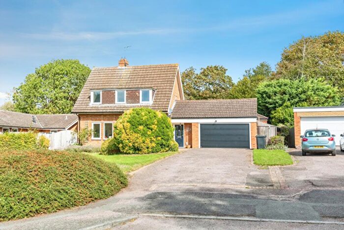 5 Bedroom Detached House For Sale In Elm Close, Hargrave, North Northamptonshire, NN9