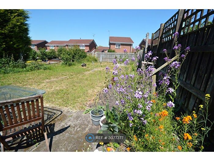 3 Bedroom Flat To Rent In Benton Park Road, Newcastle Upon Tyne, NE7