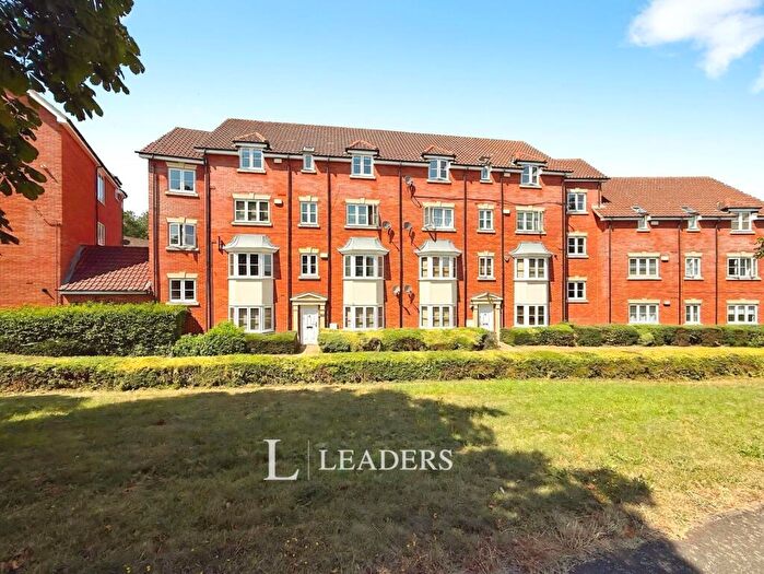 2 Bedroom Apartment For Sale In Woodall Close, Middleton, Milton Keynes, MK10