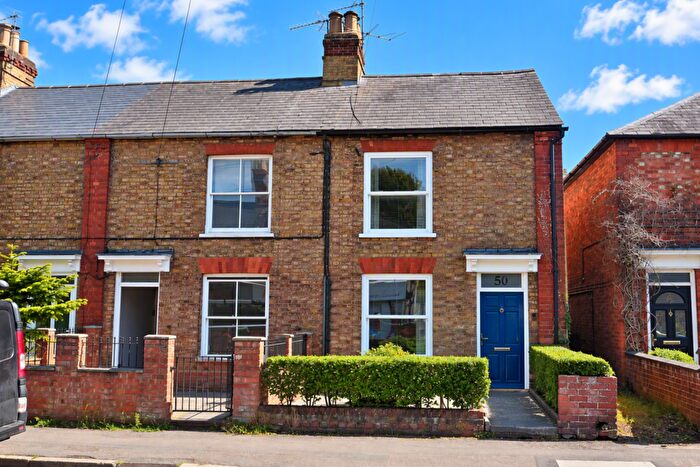 3 Bedroom End Of Terrace House For Sale In Wolverton Road, Milton Keynes, MK11