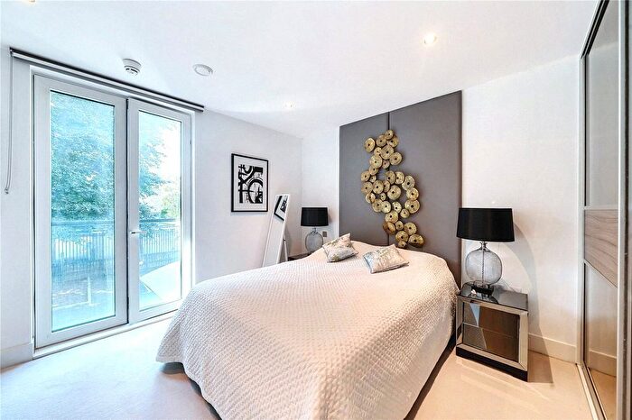 1 Bedroom Flat To Rent In Chiswick High Road, Chiswick, W4