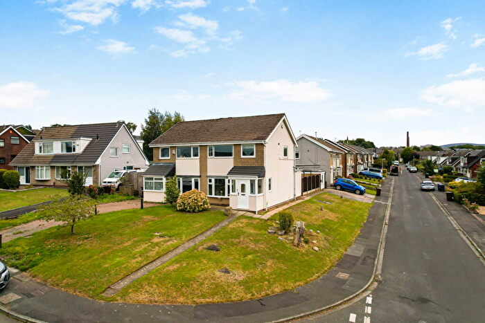 3 Bedroom Semi-Detached House For Sale In Cornholme, Burnley, BB10