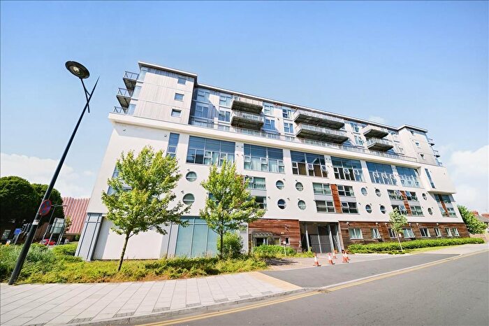 1 Bedroom Flat To Rent In Paramount, Swindon, SN1