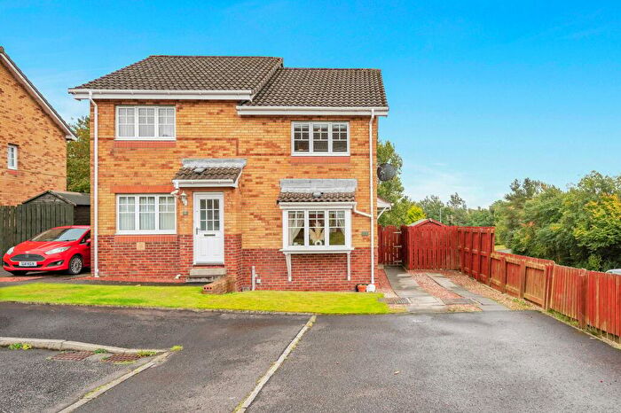 2 Bedroom Semi-Detached House For Sale In Farnell Way, Dunfermline, KY12