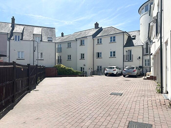 2 Bedroom Apartment For Sale In Pierrefitte Way, Braintree, CM7