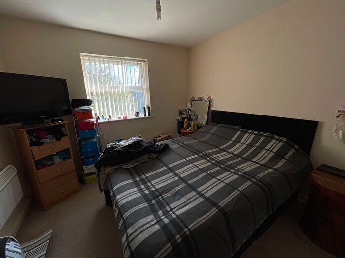 2 Bedroom Flat To Rent In Malsbury Avenue, Scraptoft, Leicester, LE7