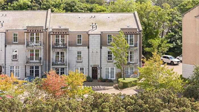 2 Bedroom Apartment For Sale In E Queens Road, Aberdeen, AB15