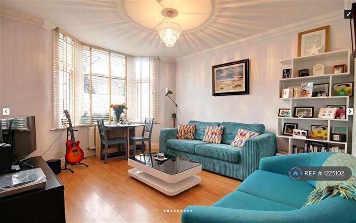 2 Bedroom Flat To Rent In Claude Road, London, E10