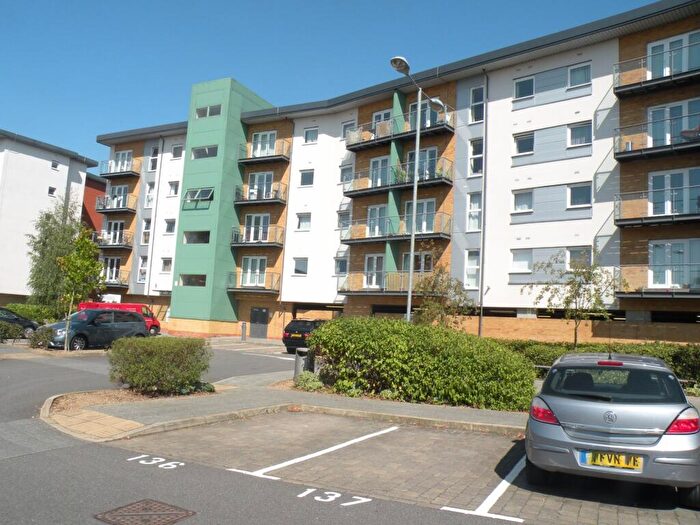 1 Bedroom Flat To Rent In Parkhouse Court, Hatfield, AL10