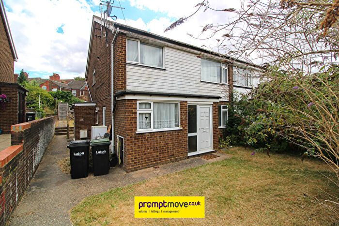 2 Bedroom Ground Maisonette For Sale In Chadwell Close Luton, LU2