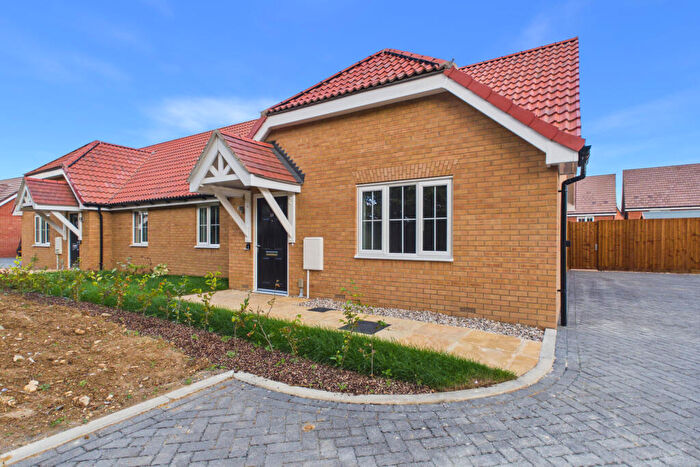 2 Bedroom Bungalow For Sale In Bar Close, Thurston, Thurston, IP31
