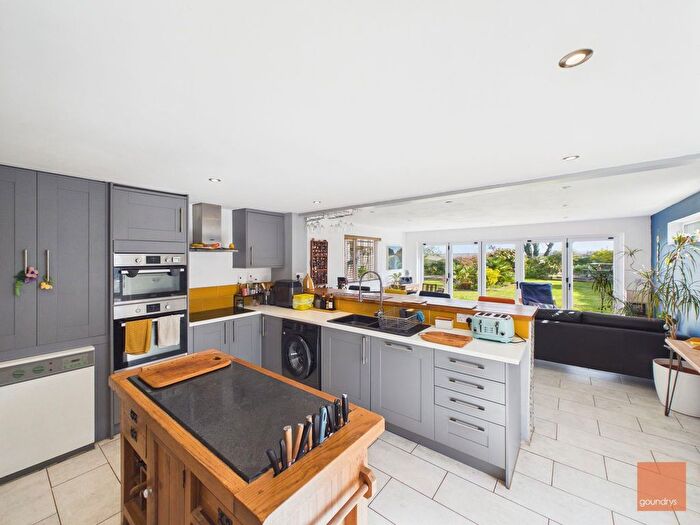 4 Bedroom Bungalow For Sale In Chapel Hill, Porthtowan, TR4