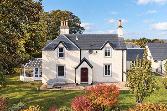 4 Bedroom Detached House For Sale In Laigh Of Rossie Farmhouse, Dunning, Perth, Perth And Kinross, PH2