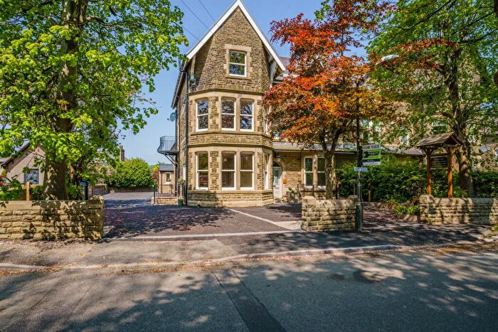 3 Bedroom Apartment For Sale In Green Lane, Flat, Buxton, SK17