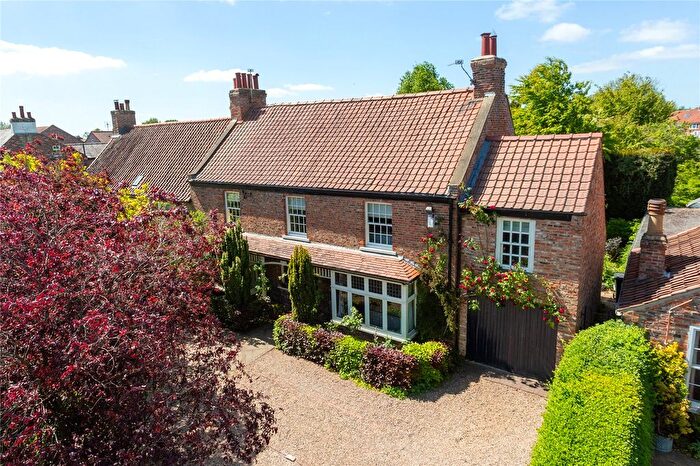 5 Bedroom Semi-Detached House For Sale In Strensall Road, Huntington, York, North Yorkshire, YO32