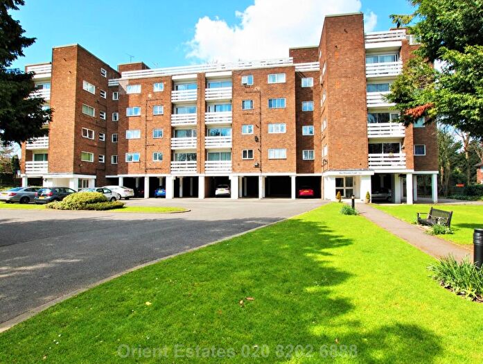 2 Bedroom Flat For Sale In Claydon House, London, NW4