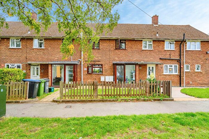 3 Bedroom Terraced House For Sale In Adeyfield Road, Hemel Hempstead, HP2