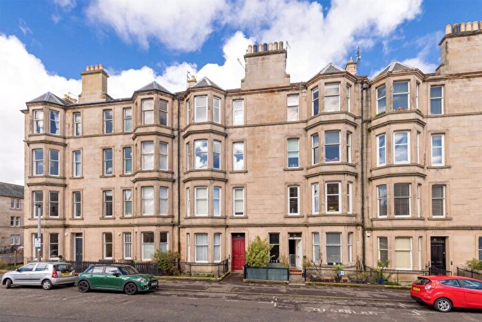 2 Bedroom Flat To Rent In , Comely Bank Grove, Edinburgh, EH4