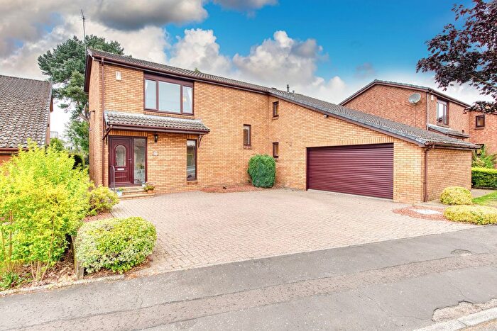 4 Bedroom Detached House For Sale In Barnes Green, Livingston, EH54