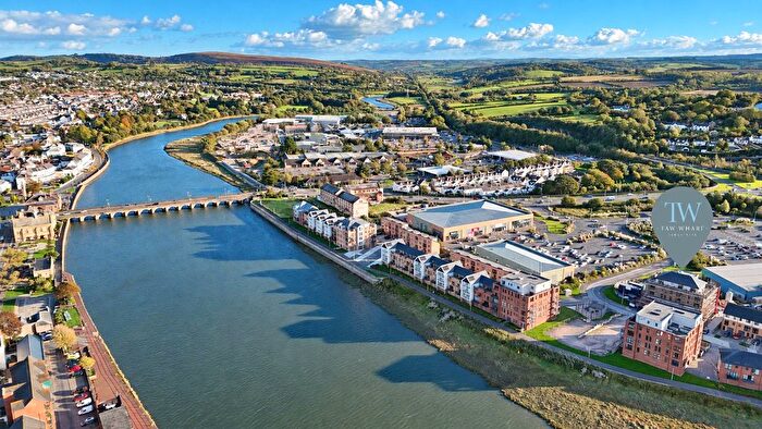 2 Bedroom Flat For Sale In Taw Wharf, Sticklepath, Barnstaple, Devon, EX31