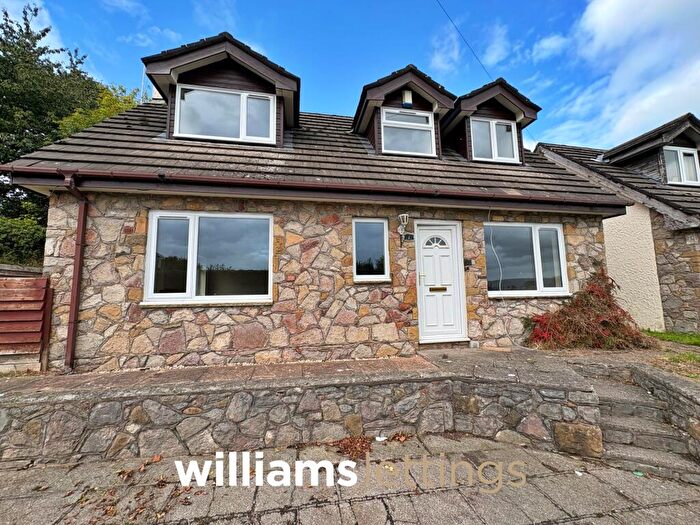 3 Bedroom Semi-Detached House To Rent In Gwaenynog Road, Denbigh, LL16