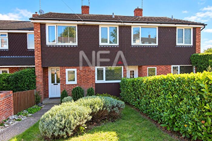3 Bedroom Terraced House To Rent In Donegal Close, Caversham, Reading, RG4