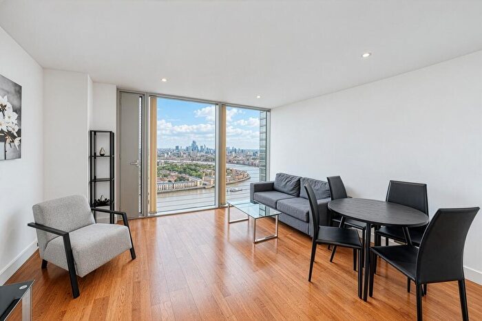 1 Bedroom Apartment To Rent In Landmark East Tower, Marsh Wall, E14