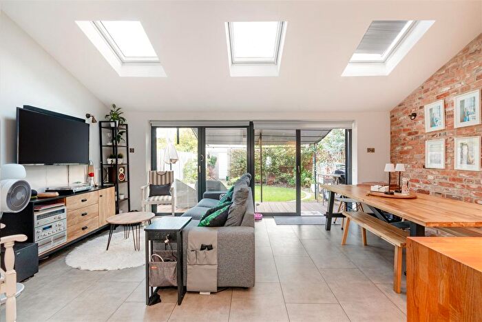 4 Bedroom Terraced House For Sale In Oakway, Raynes Park, SW20