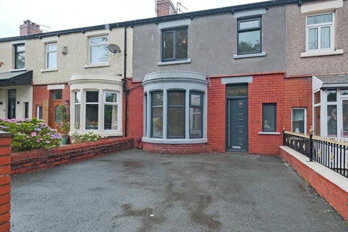 3 Bedroom Terraced House To Rent In Blackburn Road, Oswaldtwistle, BB5