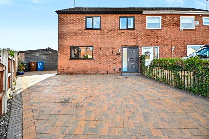 3 Bedroom Semi-Detached House For Sale In Sandersons Croft, Leigh, WN7