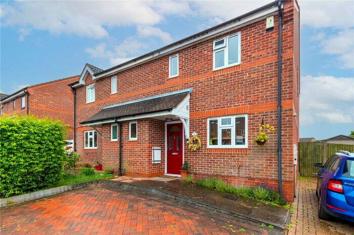 3 Bedroom Semi-Detached House To Rent In Hilltop, Redbourn, St. Albans, AL3