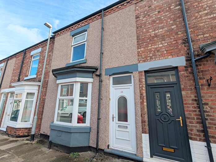 2 Bedroom House To Rent In Marshall Street/Denes -, DL3